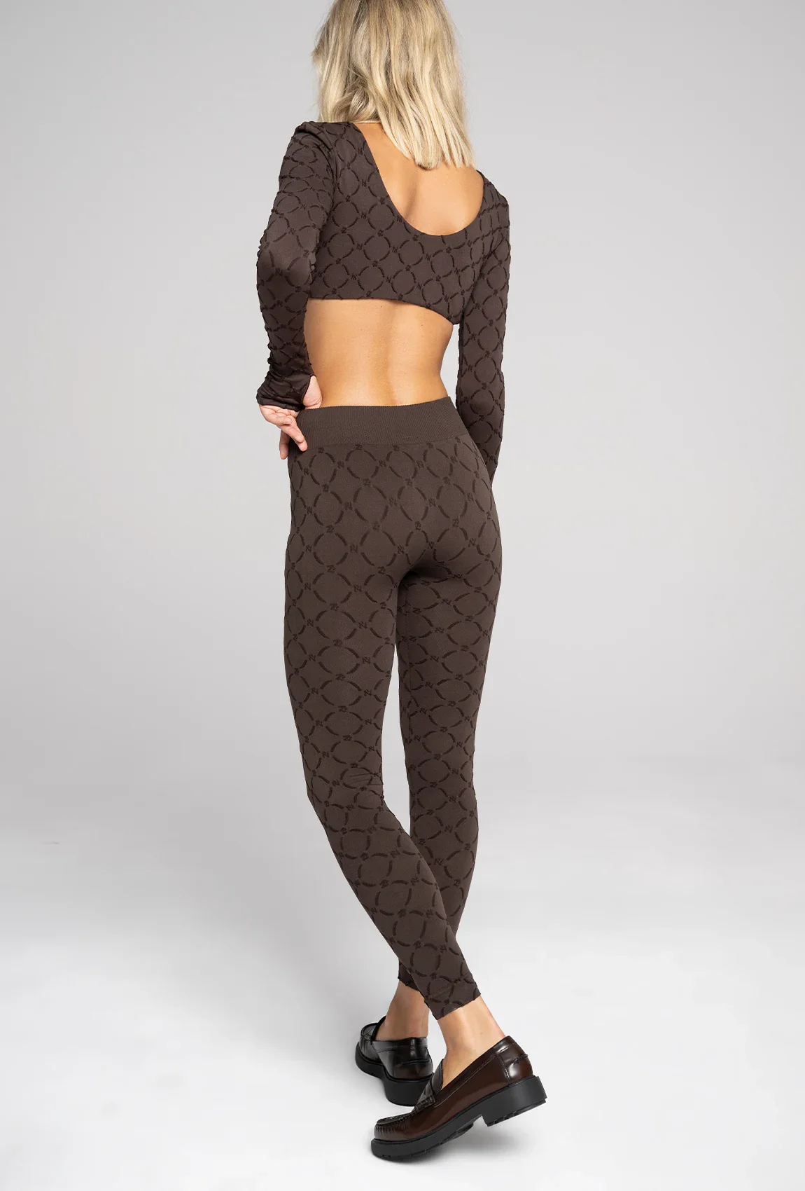 Brązowe legginsy Monogram z kolekcji Zień x Gatta - Image 3