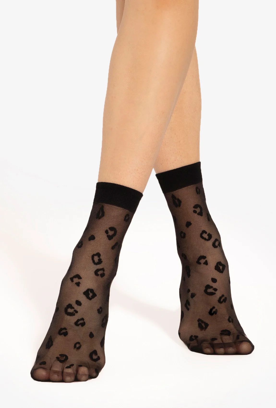 Czarne skarpetki w cętki Trendy 28