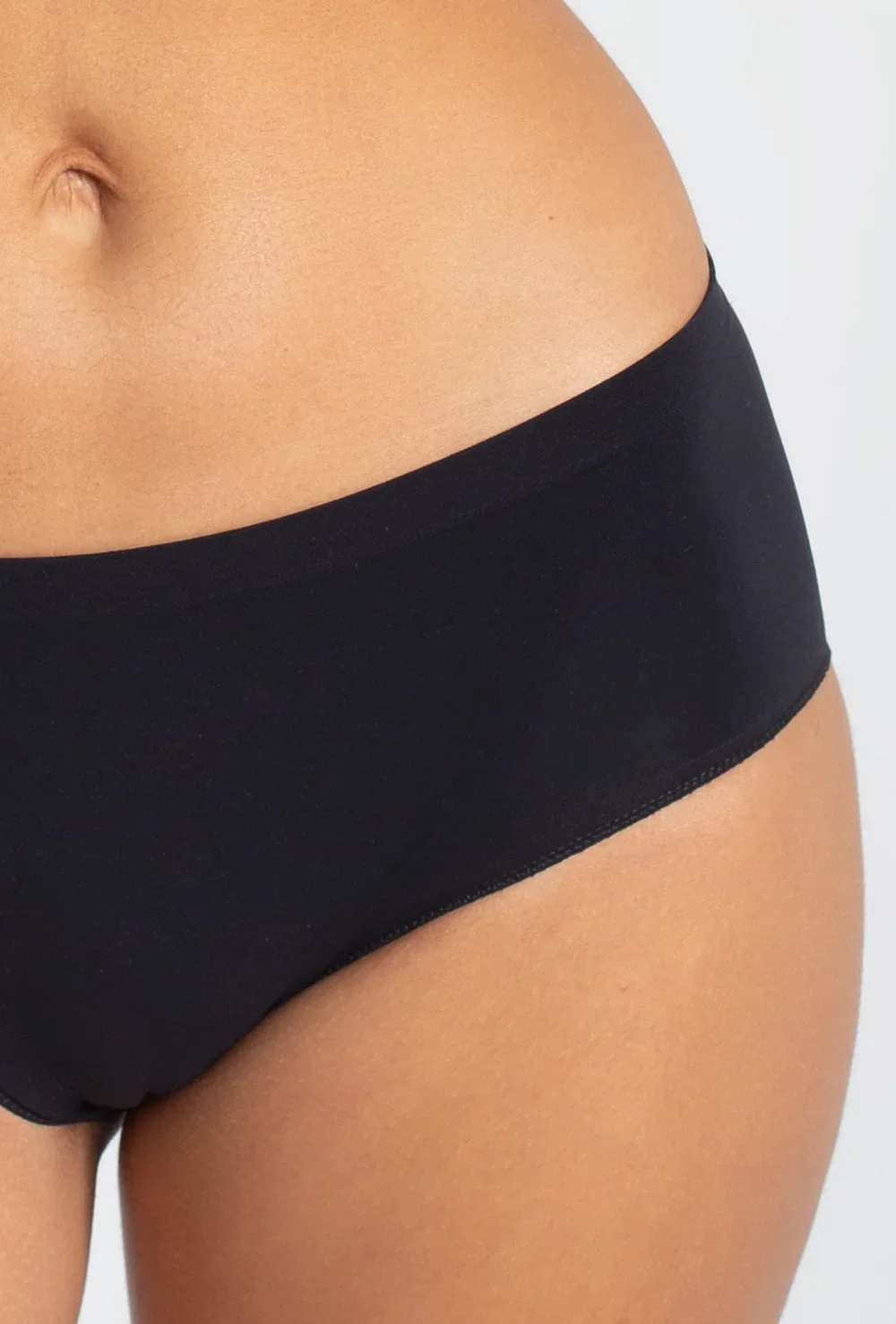 Majtki bezszwowe bikini Sara Invisible Skin - Image 3