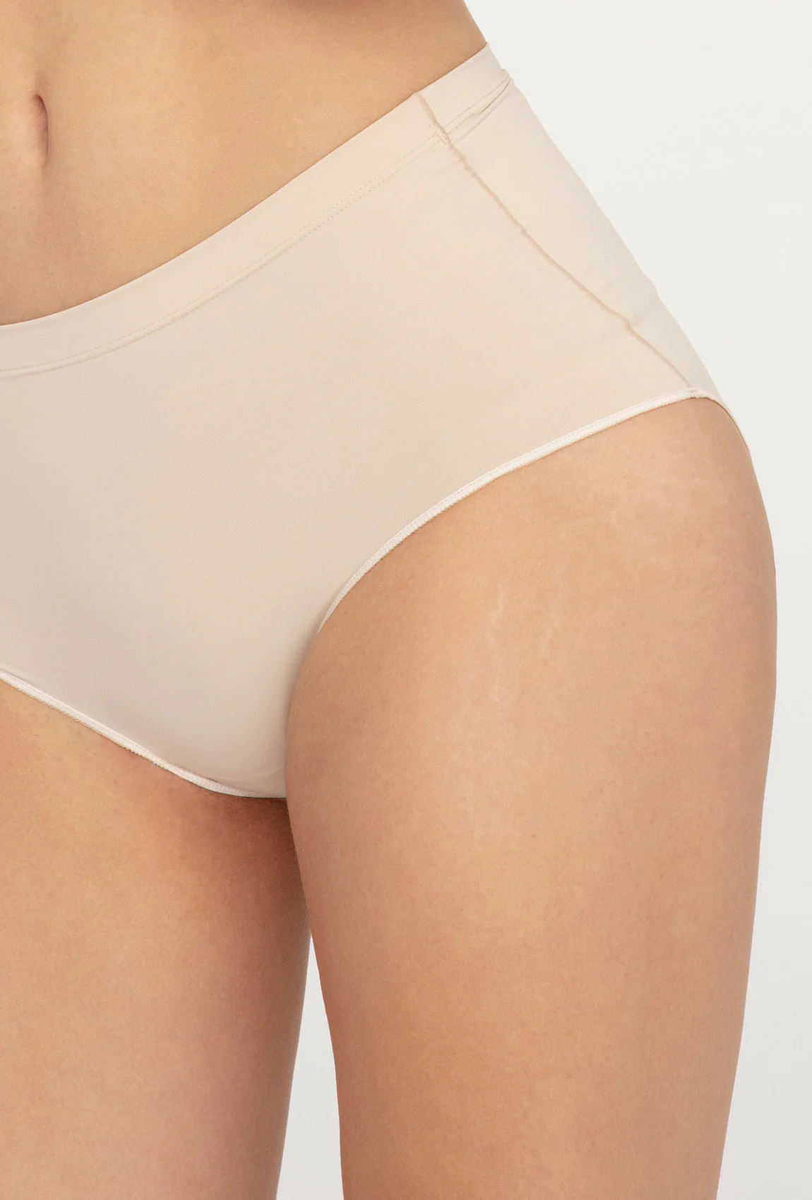 Majtki modelujące Shape line bikini - Image 3